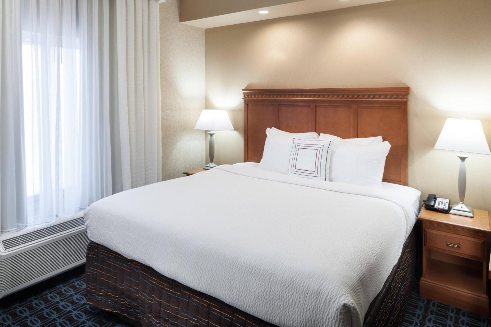 Fairfield Inn & Suites Jacksonville Butler Boulevard Екстер'єр фото