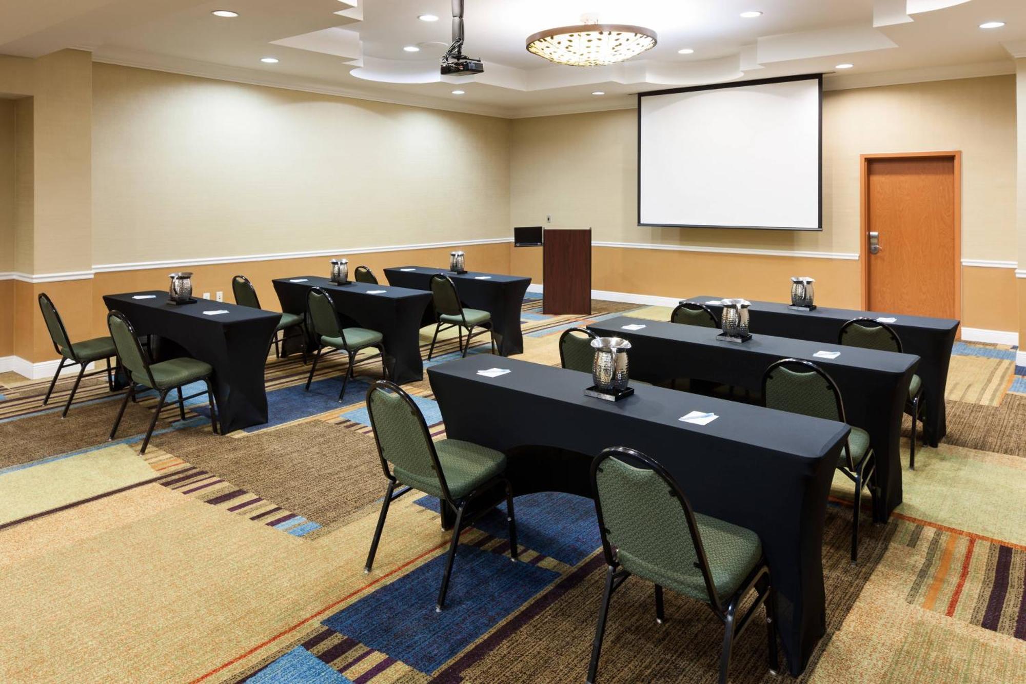 Fairfield Inn & Suites Jacksonville Butler Boulevard Екстер'єр фото