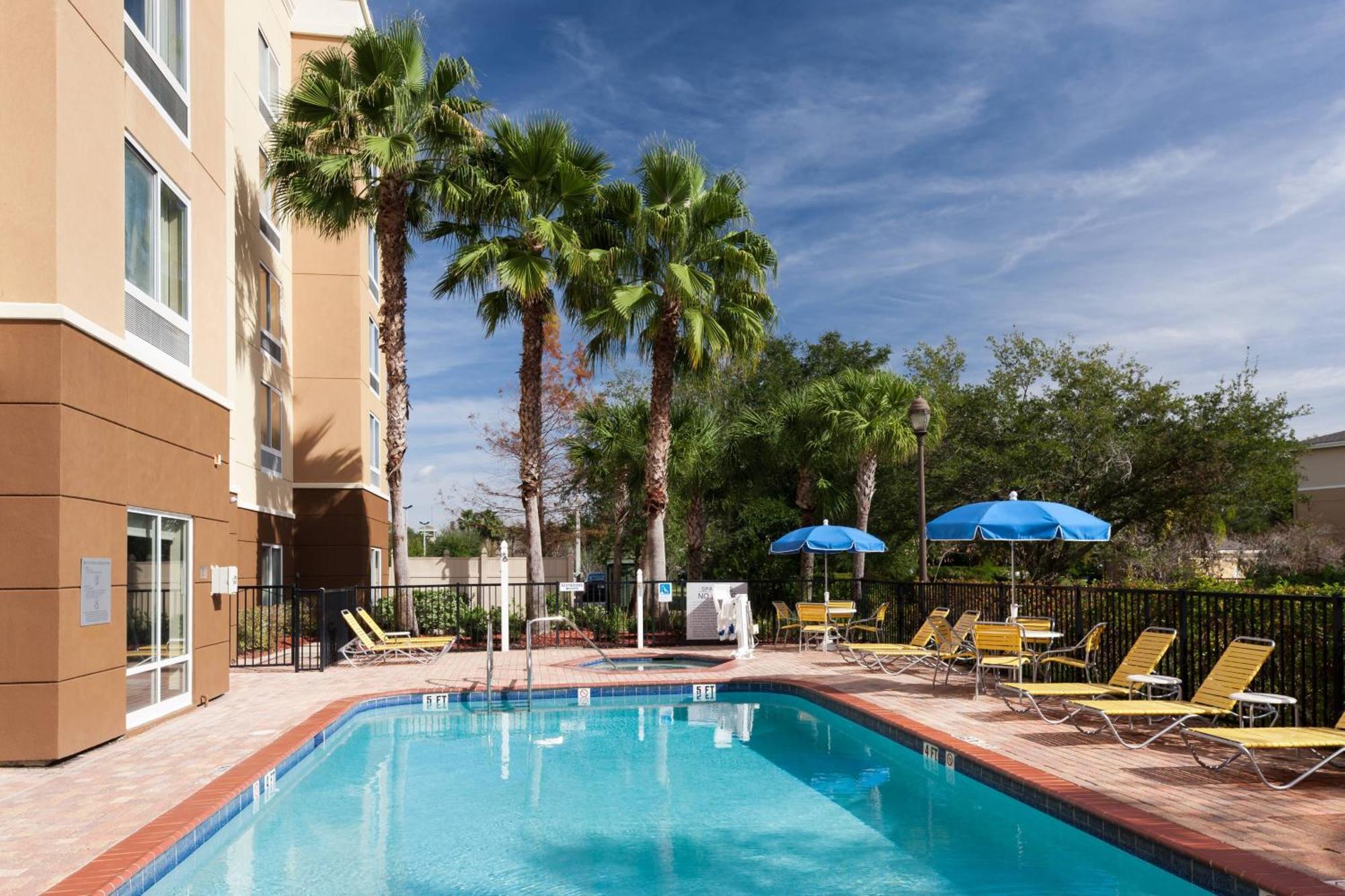 Fairfield Inn & Suites Jacksonville Butler Boulevard Екстер'єр фото