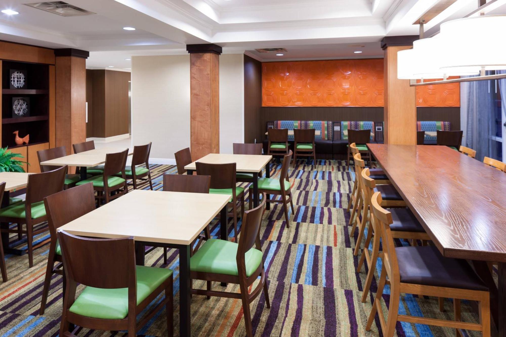 Fairfield Inn & Suites Jacksonville Butler Boulevard Екстер'єр фото