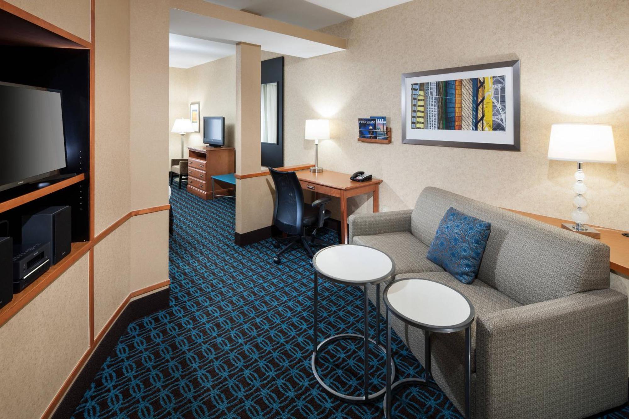 Fairfield Inn & Suites Jacksonville Butler Boulevard Екстер'єр фото