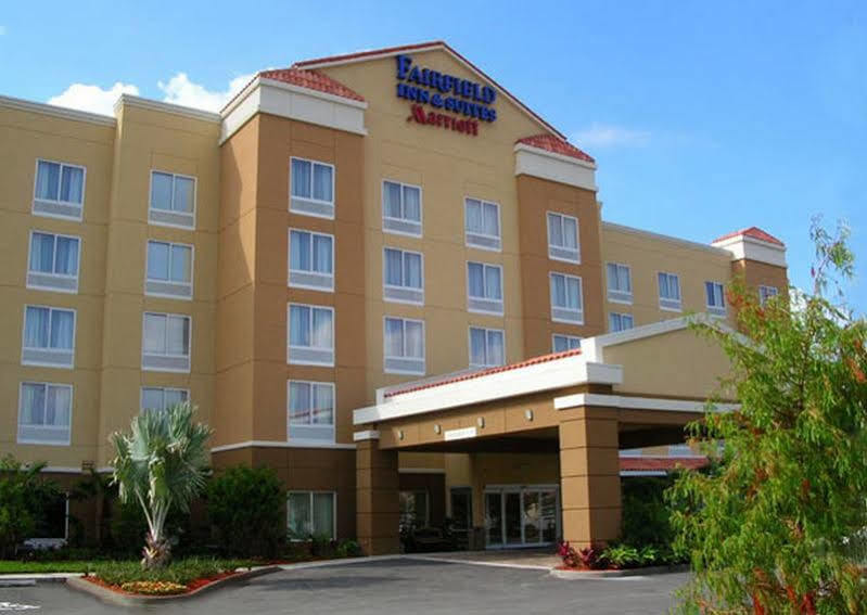 Fairfield Inn & Suites Jacksonville Butler Boulevard Екстер'єр фото